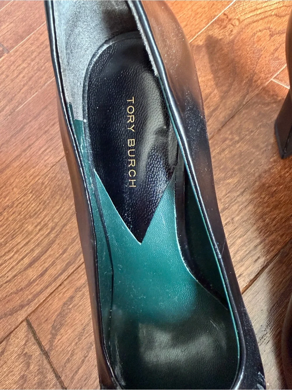 Tory Burch Jessa Black Leather Horse Head Block Heel Pump - Size 6.5